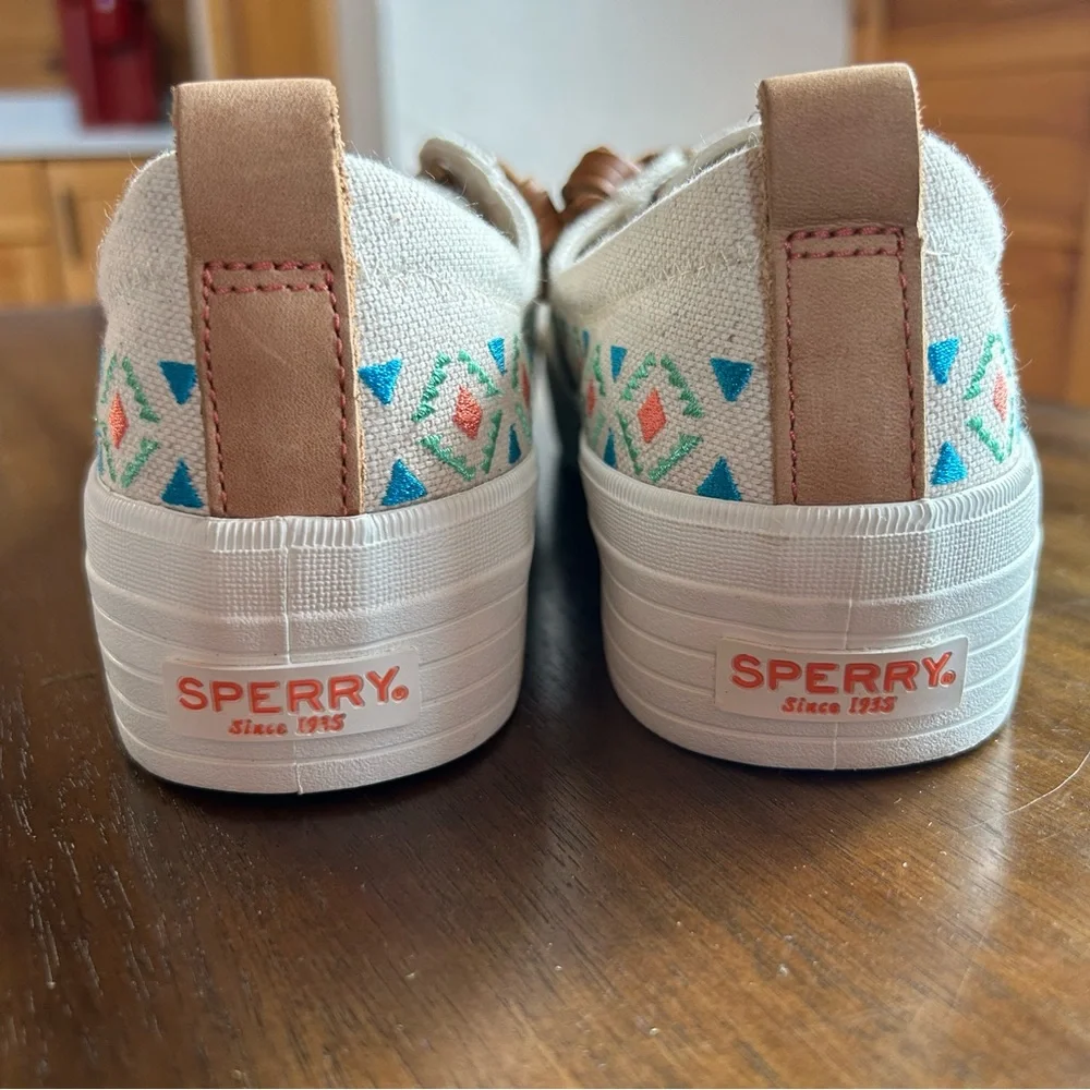 Sperry crest vibe canvas shoes - Picture 5 of 8
